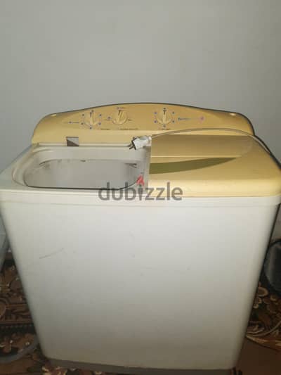 غسالة نصف اوتوماتيك مستعملة
