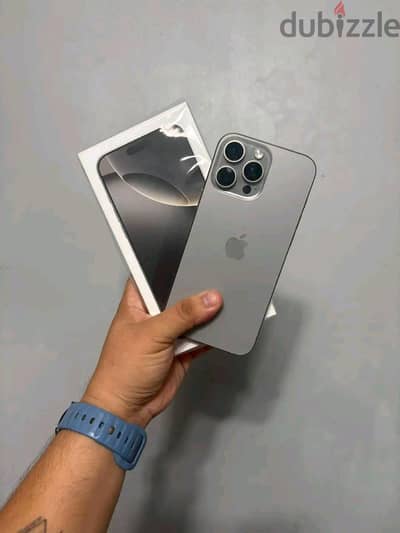 Apple - iPhone 16 Pro Max