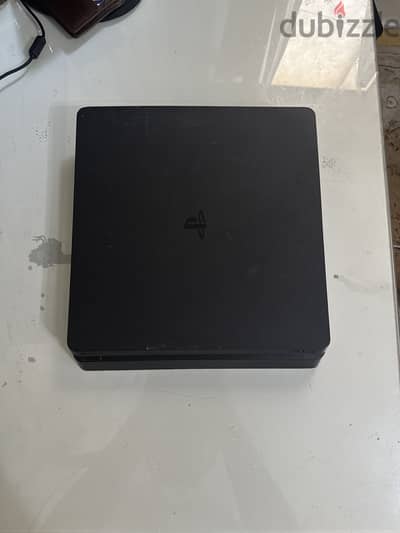 Playstation 4 slim