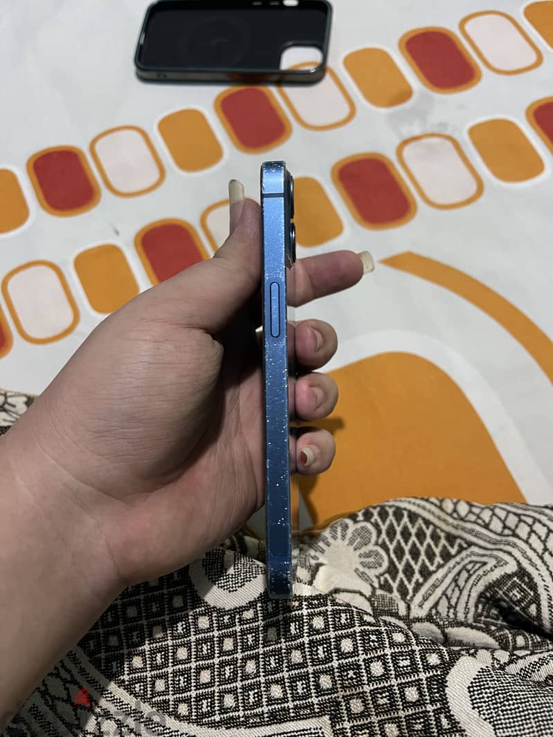 Apple - iPhone 13 2