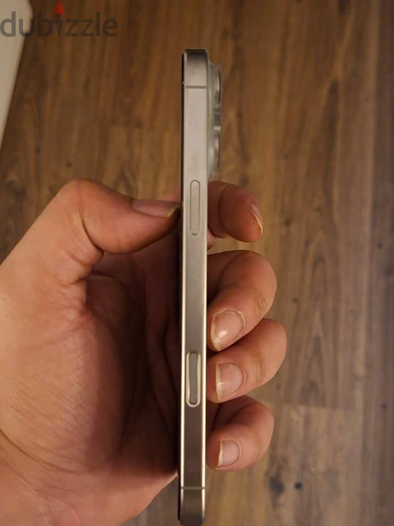 Apple - iPhone 16 Pro Max 8