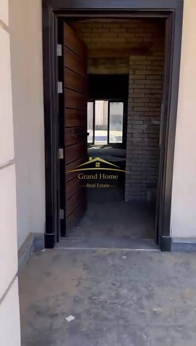 For sale, delivery within one year, in the heart of New Zayed, next to the Sodic and Ora projects, on the main desert and Dabaa axes.