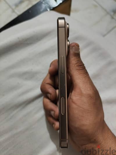 Apple - iPhone 16 Pro