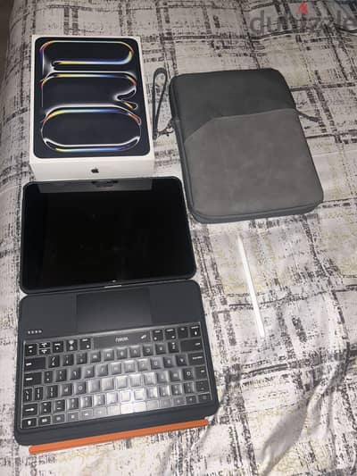 Like Brand New iPad Pro M5 256 GB WIFI