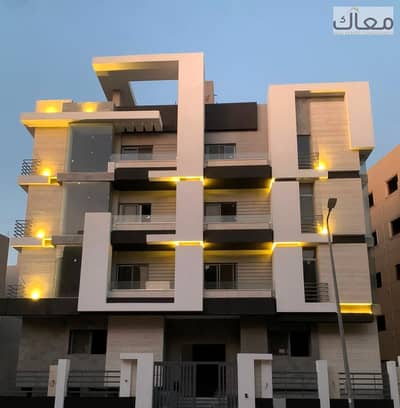 شقة 210م استلام فوري في الأندلس 2 | 4 غرف | Ultra Super Lux | ناصية وواجهة بحرية