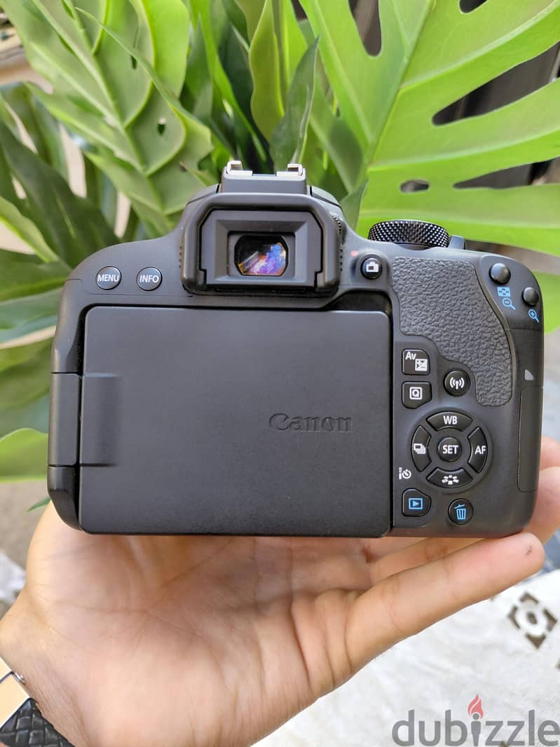 Canon 800D 2