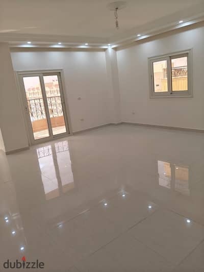 Apartment for rent administrative in American University Housing in front of the Flowers Club directly