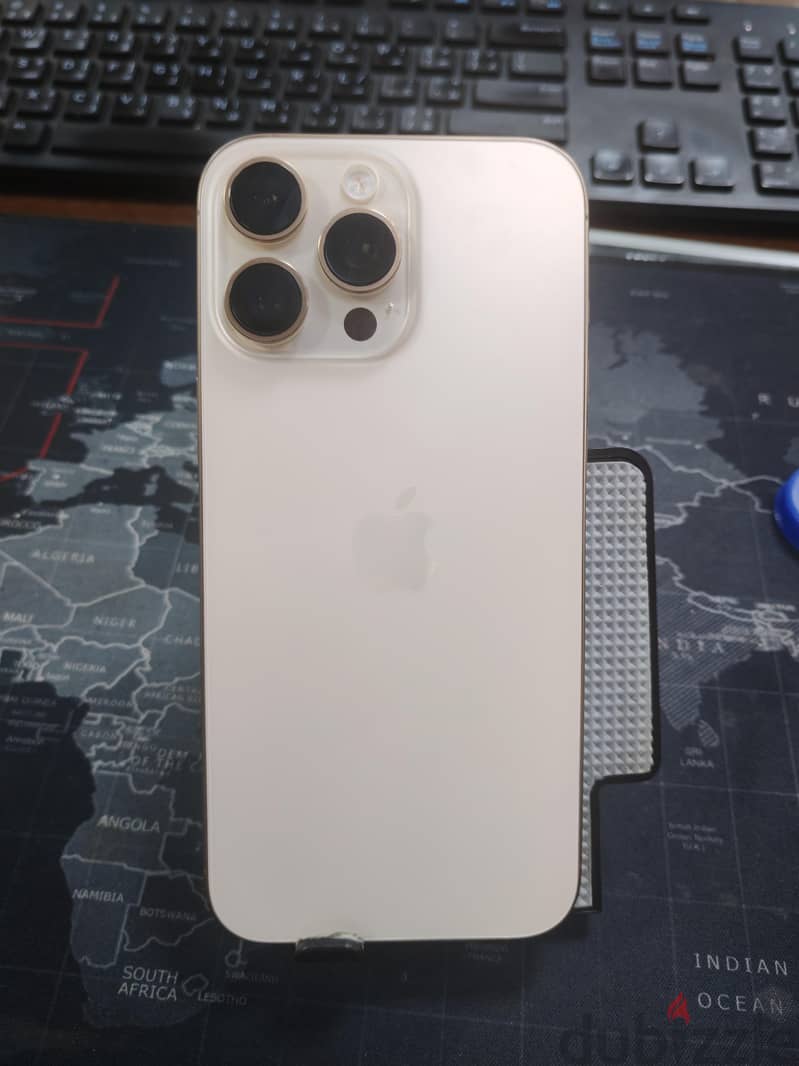 Apple - iPhone 16 Pro Max 1