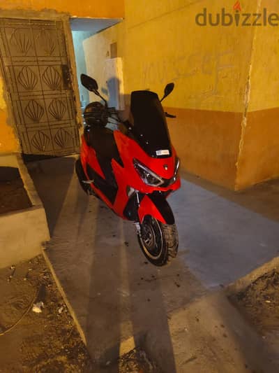 Hogan 200cc scooter