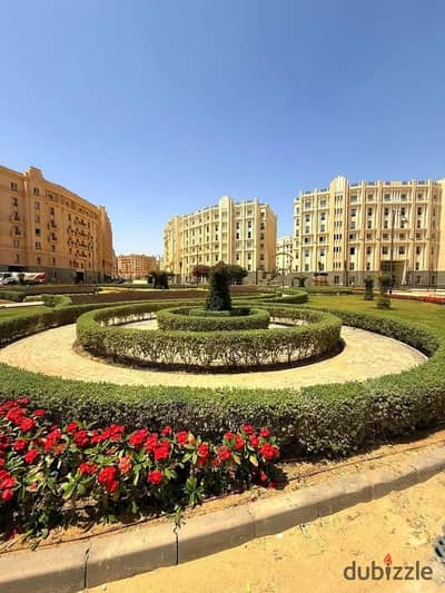 شقة للسكن و الاستثمار فى العاصمة الجديدة استلام فورى تشطيب سوبر لوكس بمنطقة الR5 بجوار حى الوزارات و منطقة الداون تاون