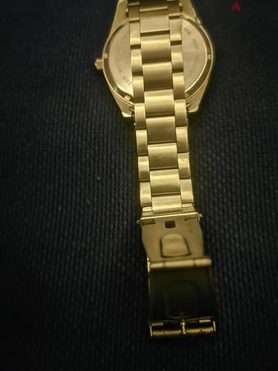 ساعه citizen ياباني اصليه 10 bar
