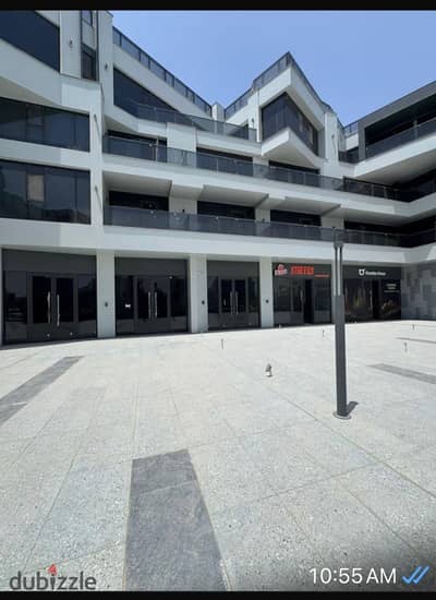 محل تجاري للبيع مؤجر اما امريكانا بلازا مول سينترال افينيو 116.5 مؤجر بي 210 الف