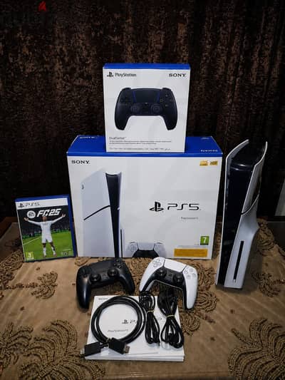 Ps5 Slim CD + 2 Controllers
