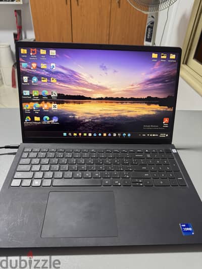 Dell Vostro 3520 بحالة ممتازة وجاهز للاستخدام
