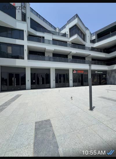 مطعم او كافيه في قلب الشيخ زايد مول سينترال افينيو امام امريكانا بلازا ١٦٥ متر و مساحه خارجيه ١٠٥ متر