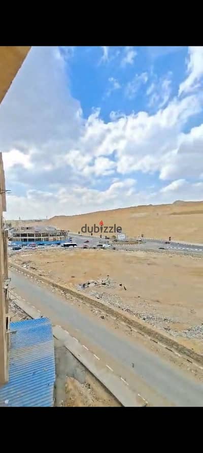 شقه للبيع في المقطم بصه على الكورنيش الجديد