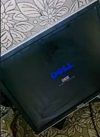 شاشة DELL مقاس 22