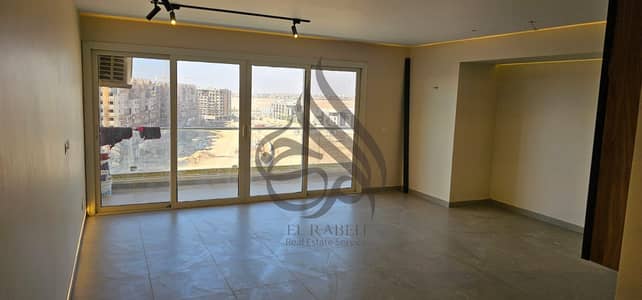 apartment for rent in mountain view icity new cairo with Kitchen & Ac’s
