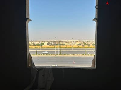  Luxury Apartment for Sale in Andalus 1 | Directly on South 90 Street | 210 sqm | 3 Bedrooms (1 Master) | Semi-Finished | Storage & Parking Included