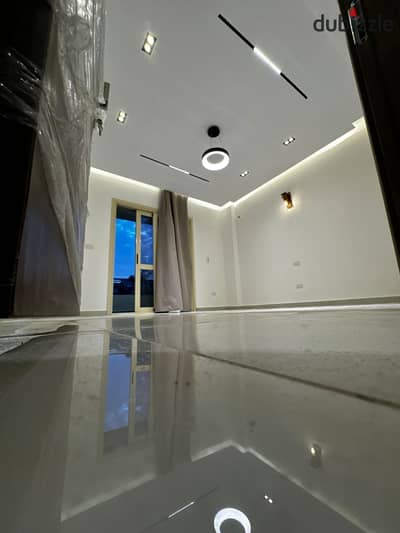 For sale inside Al-Khamail, stage two, Al-Hudbah, duplex for sale, ground and first floor, area 220 meters with a 90-meter garden, a great deal