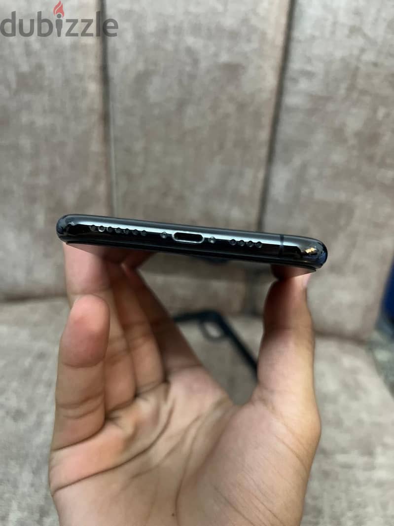 Apple - iPhone XS Max 3