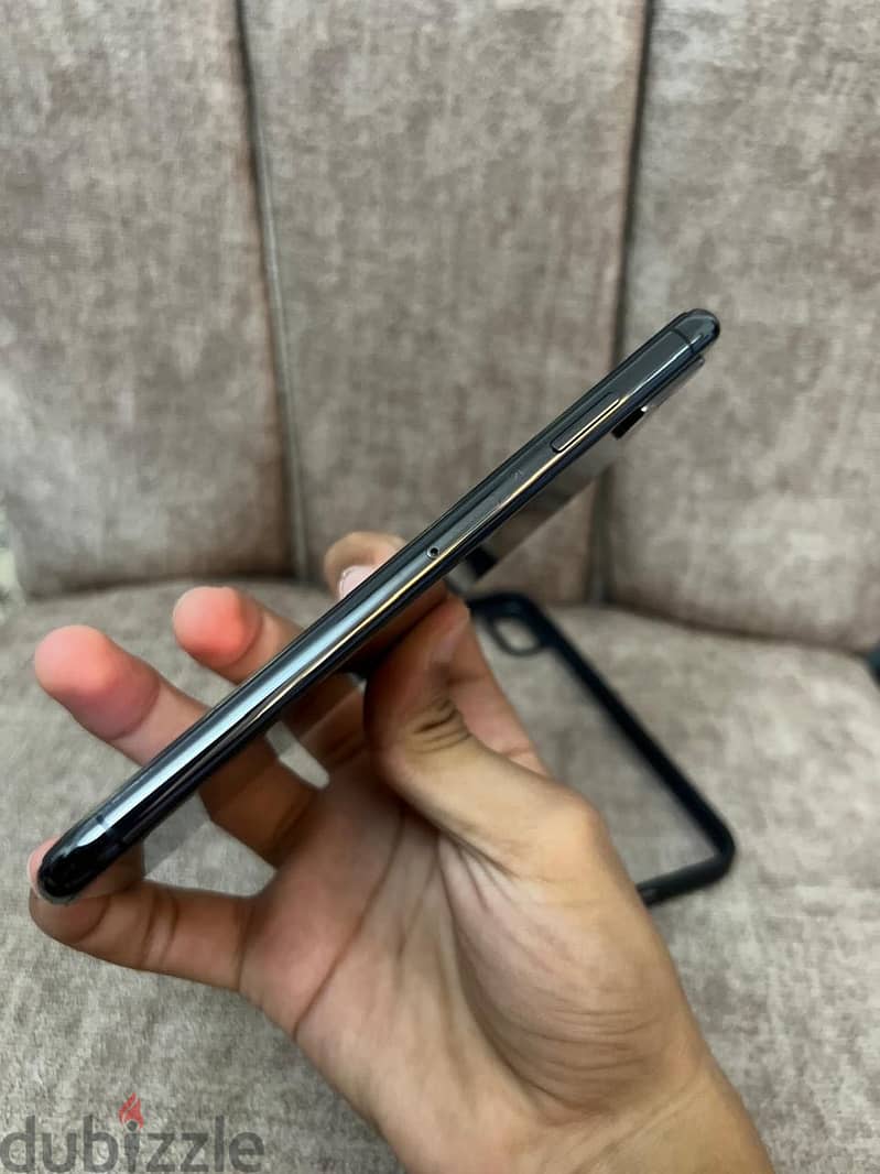 Apple - iPhone XS Max 5