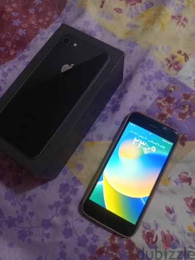 Apple - iPhone 8