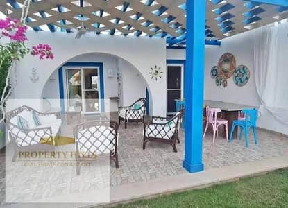 فيلا متشطبه بالكامل بفيو لاجون دايركت من ماونتن فيو و معاها جاردن خاصه مساحتها 170 متر