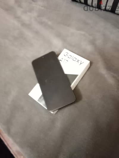 Samsung A17, 4G, 4G Ram, 128 GB Storage, like new