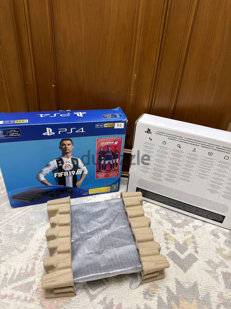 Ps4 slim 1tb 1