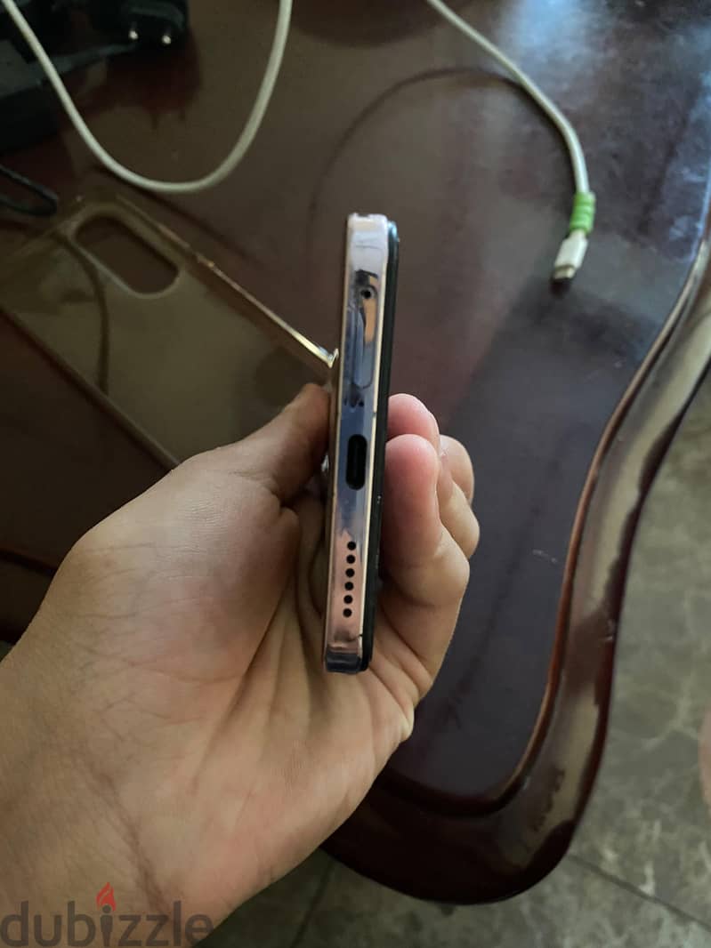 Vivo V50 5