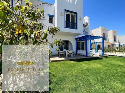 فيلا مستقله جاهزة للأستلام فورا بفيو لاجون و دقائق من البحر بقريه شغاله بالفعل من ماونتن فيو