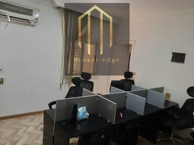 مقر اداري للايجار بشارع المرغني الرئيسي مساحه ٢٣٠ متر مكيف بالكامل