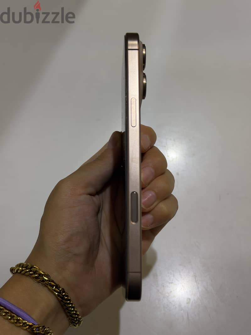 Apple - iPhone 16 Pro Max 4