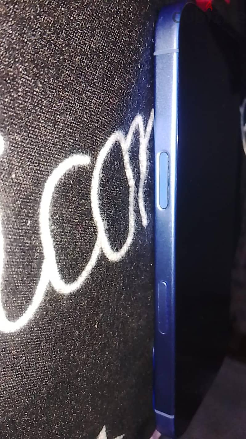 iPhone 16 5