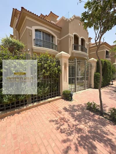 Villa for sale at the old price, immediate delivery, ready for housing in La Vista Al-Shorouk and close to the most important main axes.