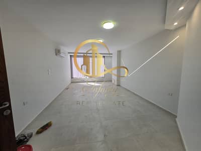 Administrative office for rent, licensed, ultra super lux, main street, Zahra Al-Maadi