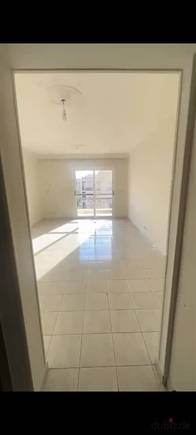 For sale apartment 119m with an open view and completely untouched in Al Rehab 2 (Phase Ten)