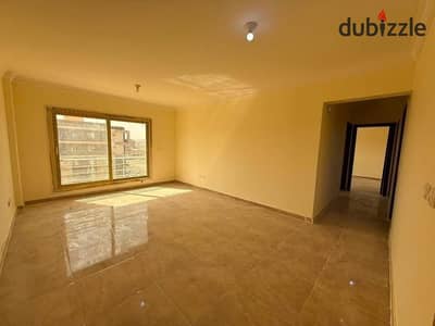 للايجار شقة كمبوند جنة ٤ اول سكن الشيخ زايد فيو مفتوح