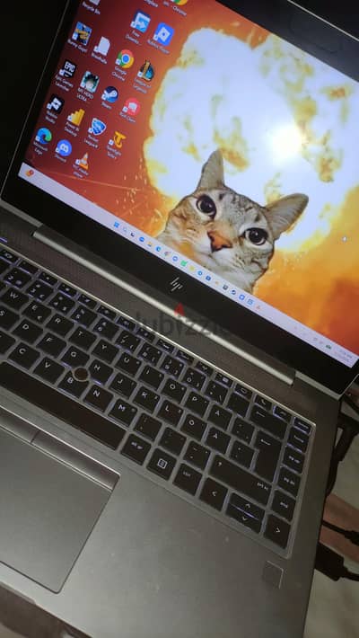 لابتوب laptop