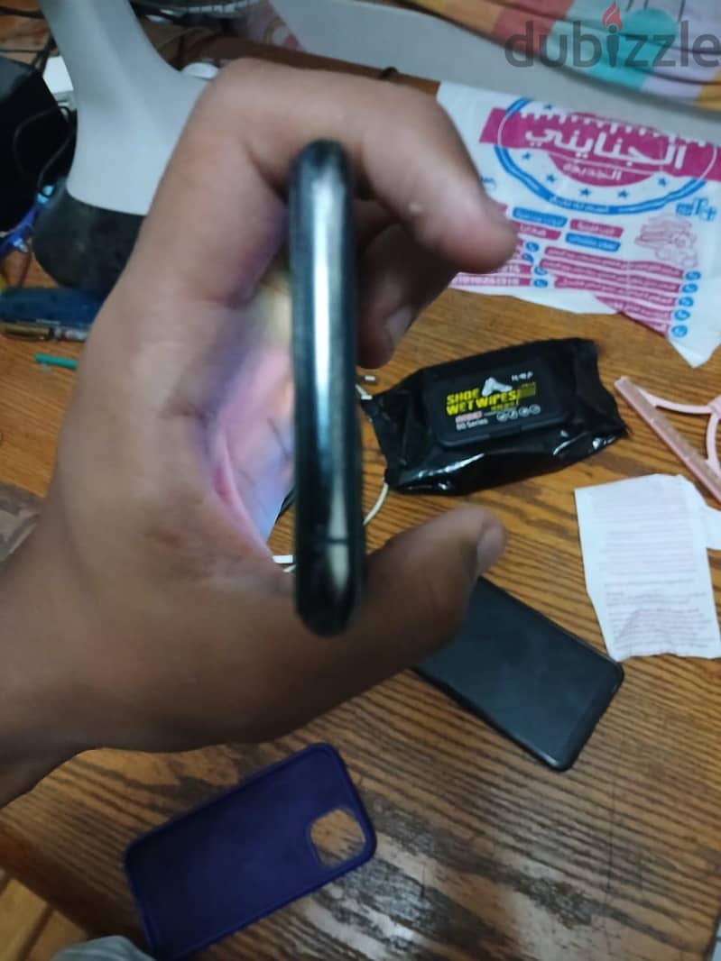 Apple - iPhone 11 Pro 3