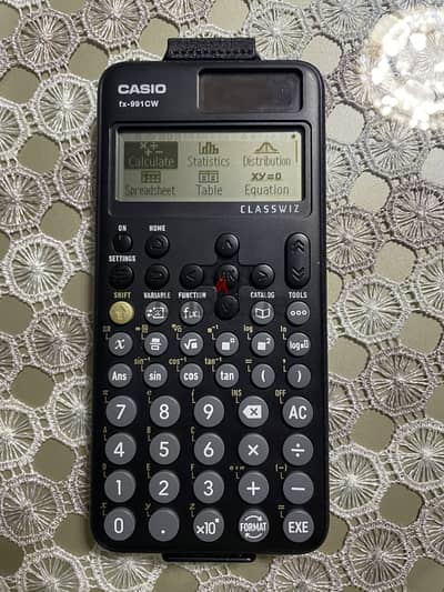 آلة حاسبه casio fx-991cw