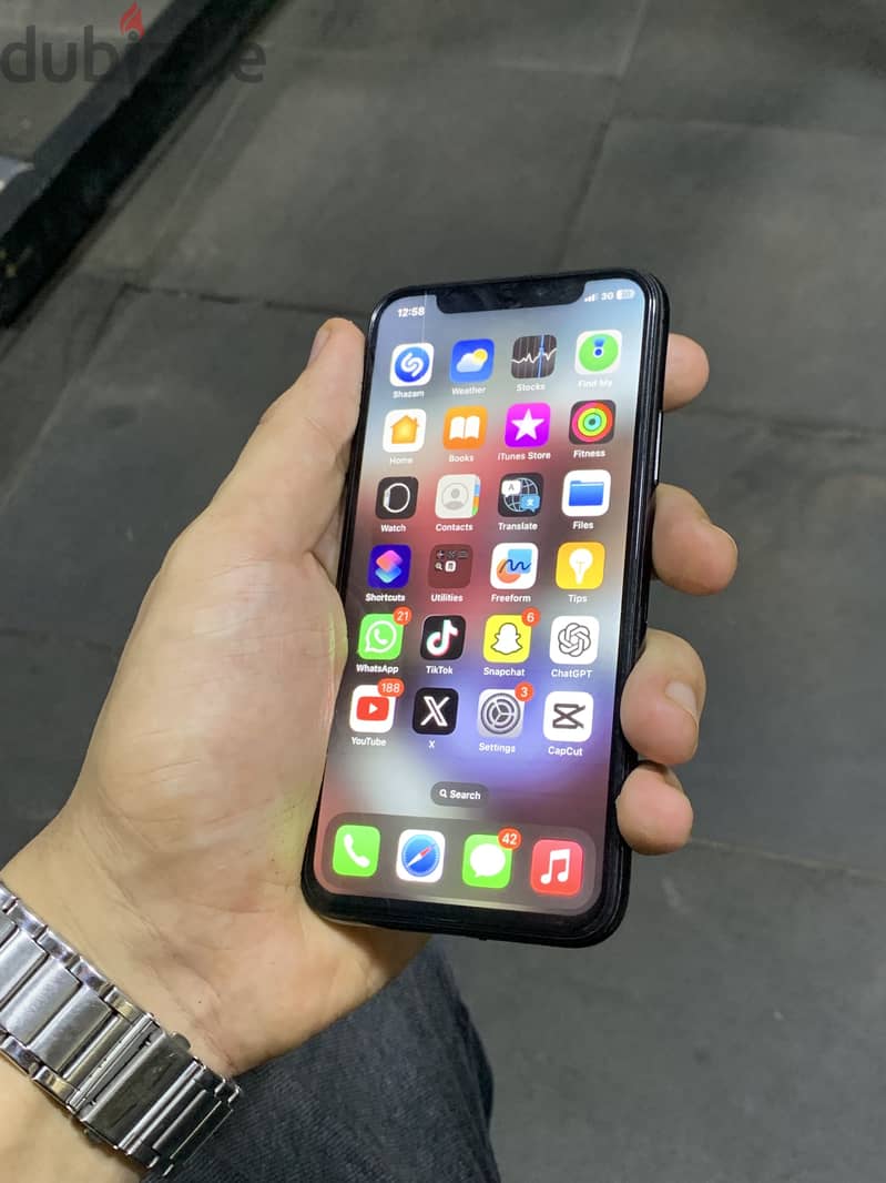 iPhone X 1