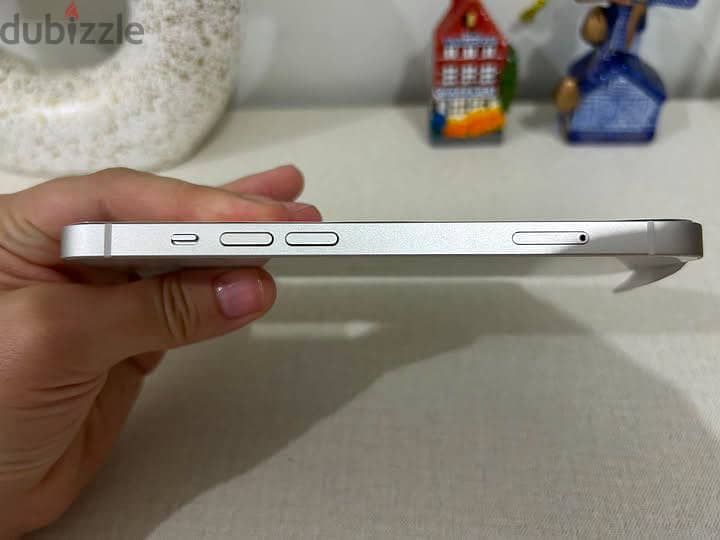 Apple - iPhone 13 2