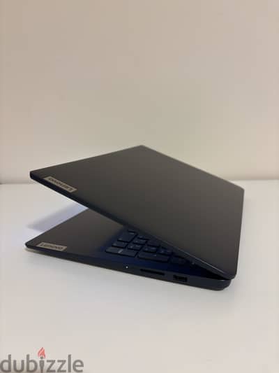 Lenovo ideapad 1