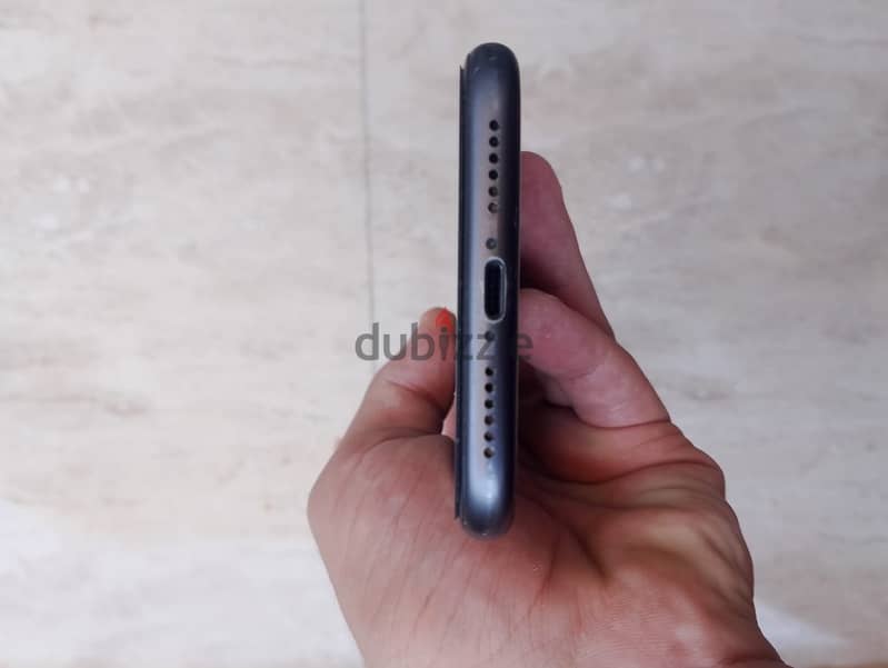 Apple - iPhone 11 4