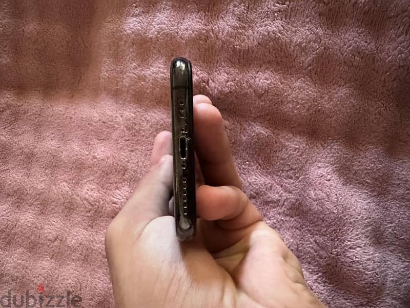 Apple - iPhone XS 4