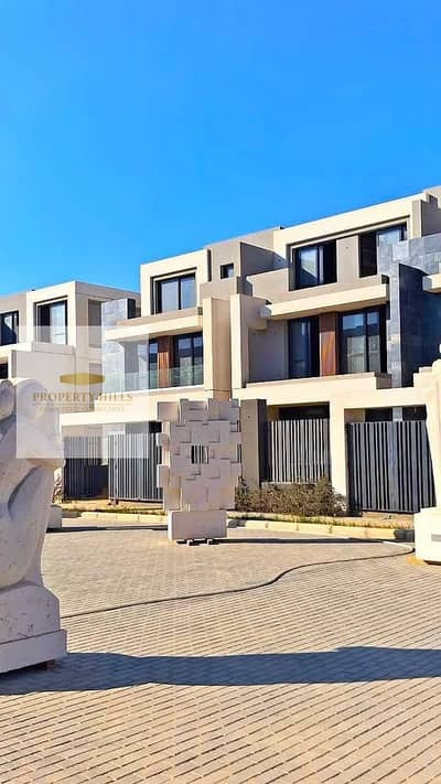 Last corner villa for sale at a cash price in the Patio Town with a large area in the Patio Town next to AUC