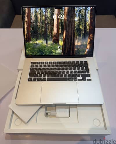 MacBook Air M4 - 15.3 inch - 10 Core GPU - B 100%- Like new - 16 Ram