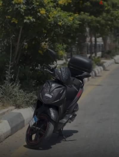 SYM SR